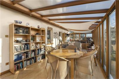 40 Boggs Holdings,
Pencaitland,
East Lothian,
EH34 5BJ - image 16