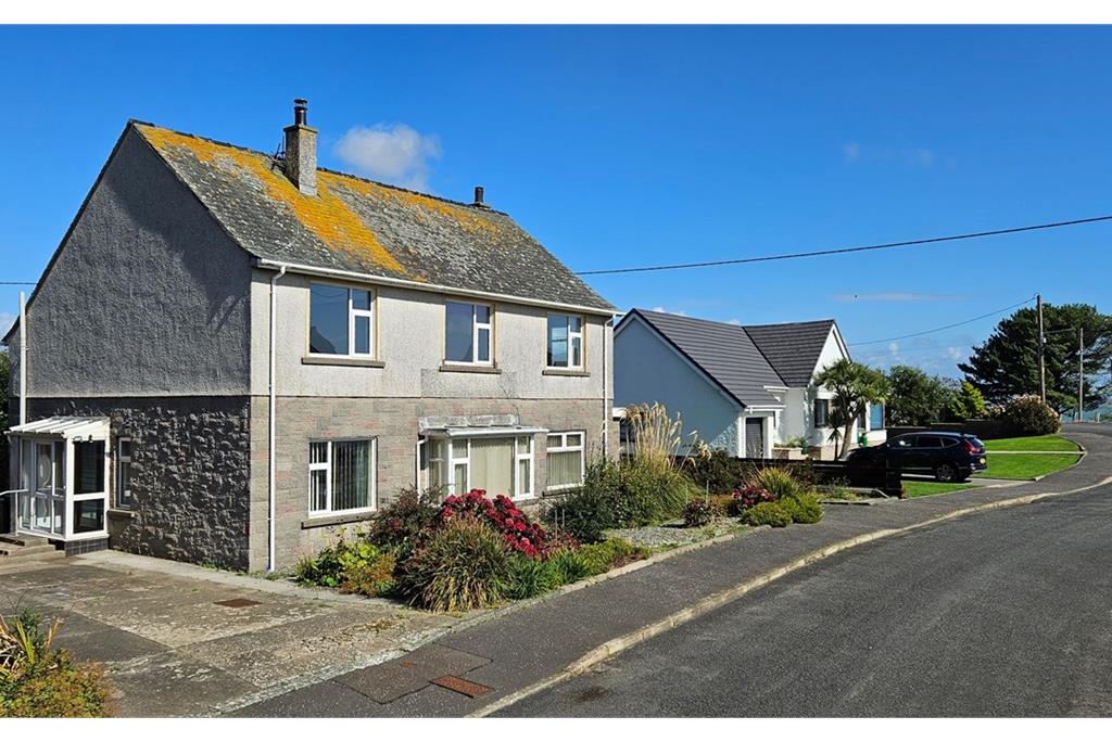 The Manse, Church Road, Sandhead, Stranraer, DG9 9JJ - image 1