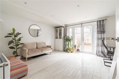 3 Barnyard Park Loan, Edinburgh, EH12 9LP - image 2