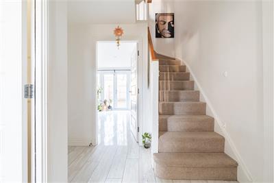 3 Barnyard Park Loan, Edinburgh, EH12 9LP - image 7