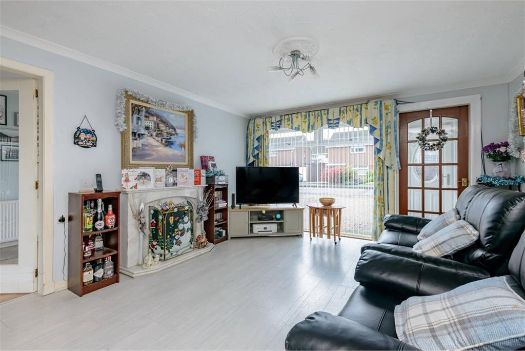 18 Baberton Mains Brae,
Edinburgh,
EH14 3HH - image 2