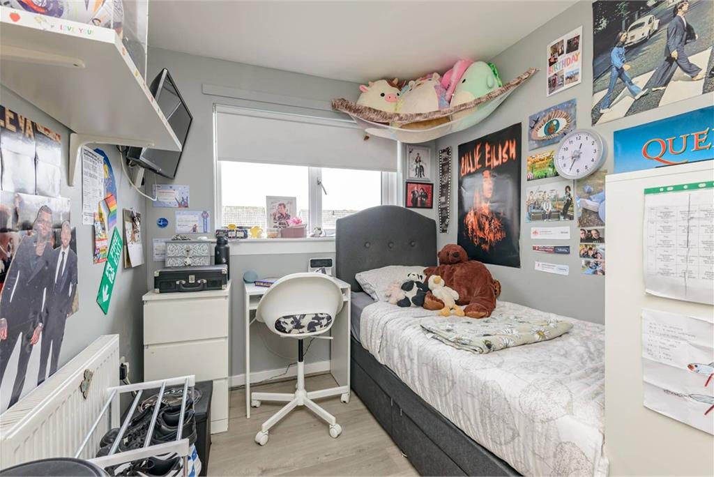 18 Baberton Mains Brae,
Edinburgh,
EH14 3HH - image 12