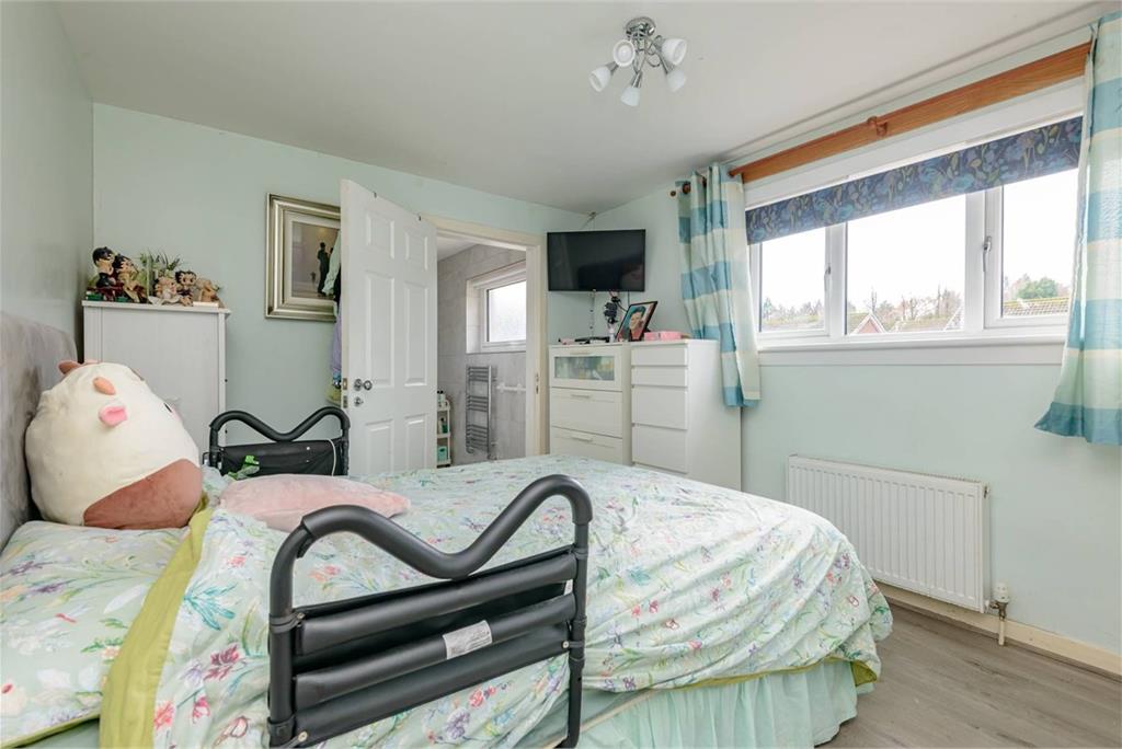 18 Baberton Mains Brae,
Edinburgh,
EH14 3HH - image 8