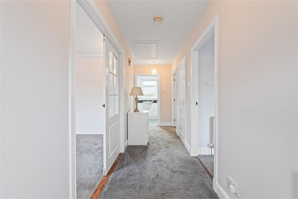 22 Tweedbank Ley, Innerleithen, EH44 6PE - image 6