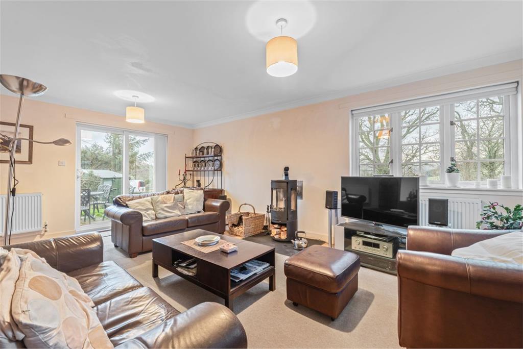 4 Castlehill Courtyard, Kirkton Manor, Peebles, EH45 9JN - image 5