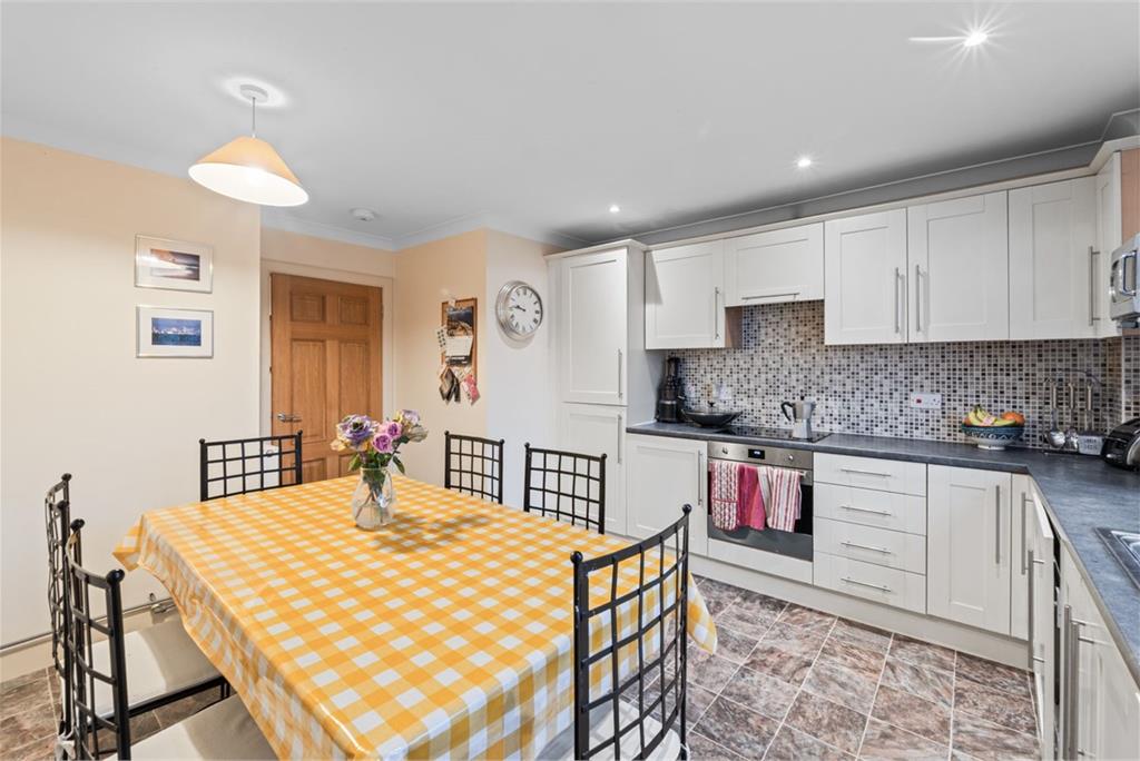 4 Castlehill Courtyard, Kirkton Manor, Peebles, EH45 9JN - image 7