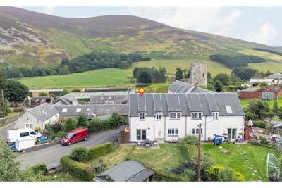 4 Castlehill Courtyard, Kirkton Manor, Peebles, EH45 9JN - image 1
