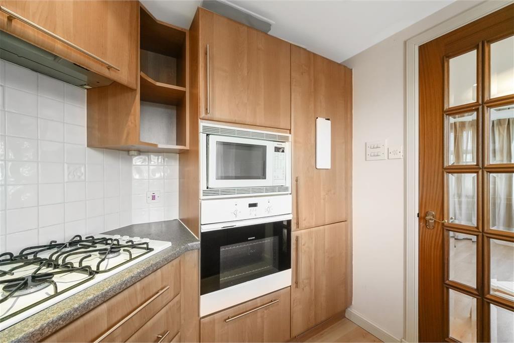 Flat 8,
32 Meadow Place Road,
Edinburgh,
EH12 7RY - image 11