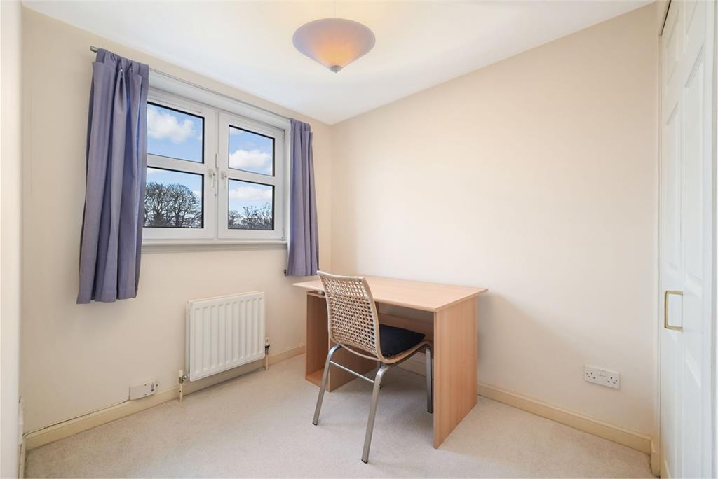 Flat 8,
32 Meadow Place Road,
Edinburgh,
EH12 7RY - image 15