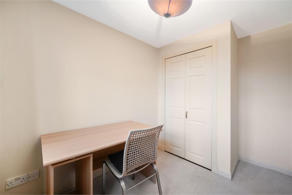 Flat 8,
32 Meadow Place Road,
Edinburgh,
EH12 7RY - image 16