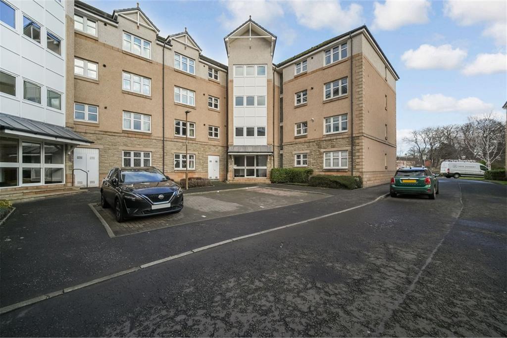 Flat 8,
32 Meadow Place Road,
Edinburgh,
EH12 7RY - image 19