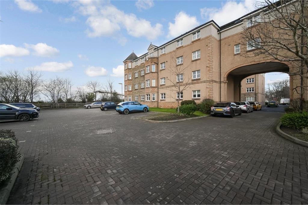 Flat 8,
32 Meadow Place Road,
Edinburgh,
EH12 7RY - image 20