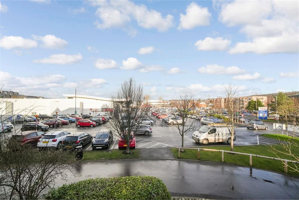Flat 8,
32 Meadow Place Road,
Edinburgh,
EH12 7RY - image 6