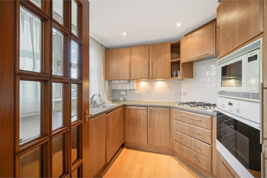 Flat 8,
32 Meadow Place Road,
Edinburgh,
EH12 7RY - image 8