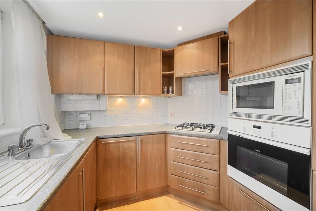 Flat 8,
32 Meadow Place Road,
Edinburgh,
EH12 7RY - image 10