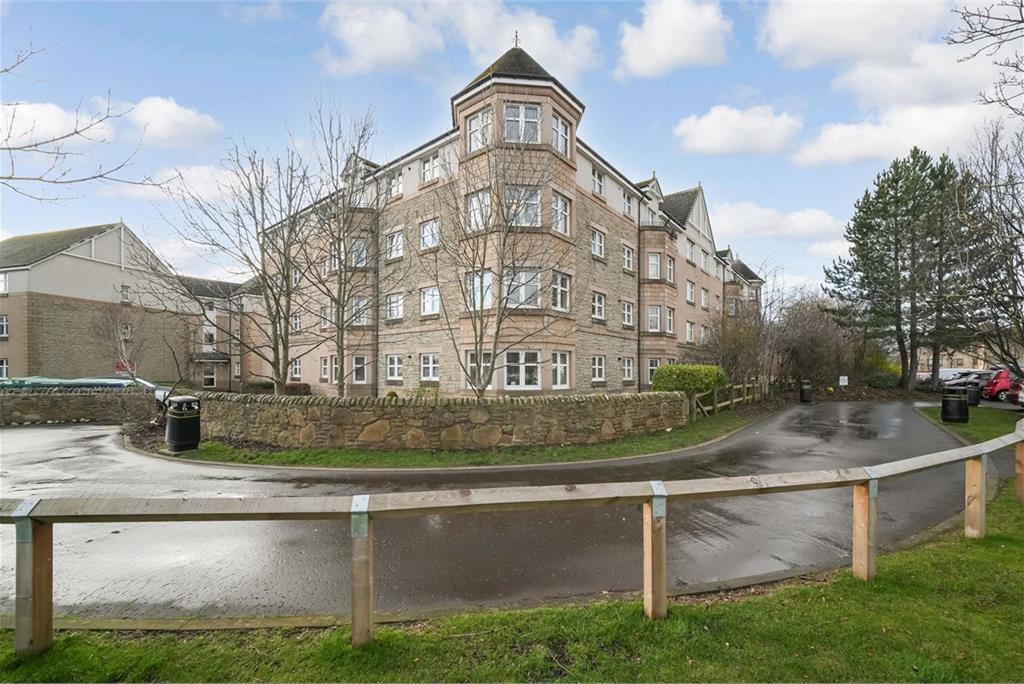 Flat 8,
32 Meadow Place Road,
Edinburgh,
EH12 7RY - image 1