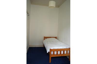 Flat 4, 43 Marchmont Crescent, Edinburgh, EH9 1HF - image 12