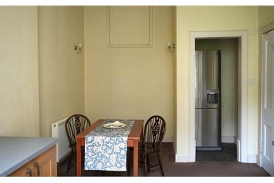 Flat 4, 43 Marchmont Crescent, Edinburgh, EH9 1HF - image 5