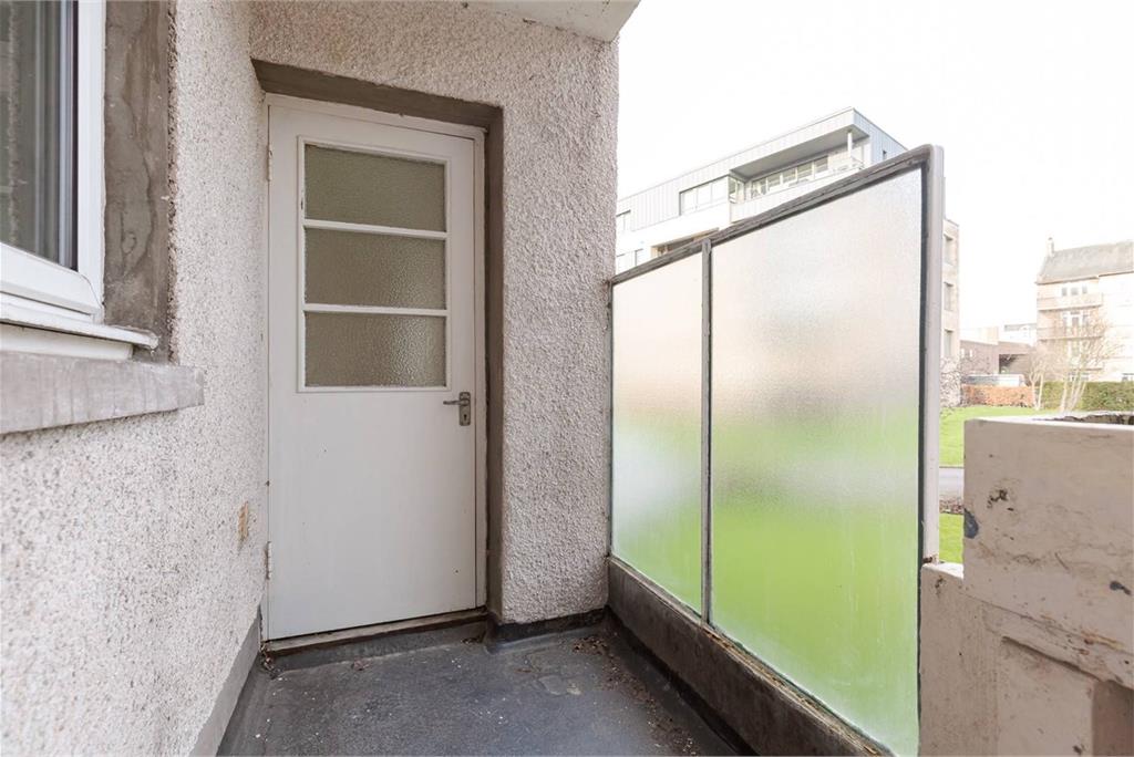 35 Falcon Court,
Edinburgh,
EH10 4AF - image 5