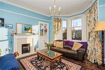 Strowan Cottage, 20 Wemyss Place, Peebles, EH45 8JT - image 4