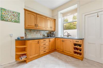 20 Wemyss Place, Peebles, EH45 8JT - image 6