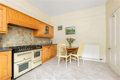 20 Wemyss Place, Peebles, EH45 8JT - image 7
