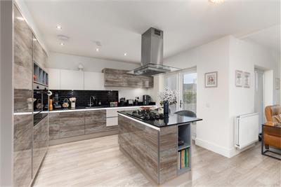 18 Shiel Hall Crescent,
Rosewell,
EH24 9DD - image 2