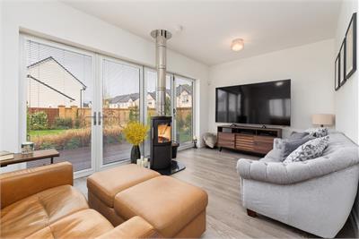 18 Shiel Hall Crescent,
Rosewell,
EH24 9DD - image 3