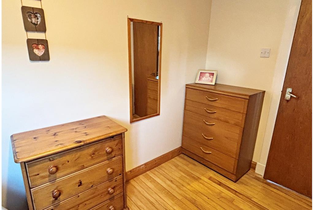 Mews Cottage, 67 King Street,
Castle Douglas,
DG7 1AE - image 8