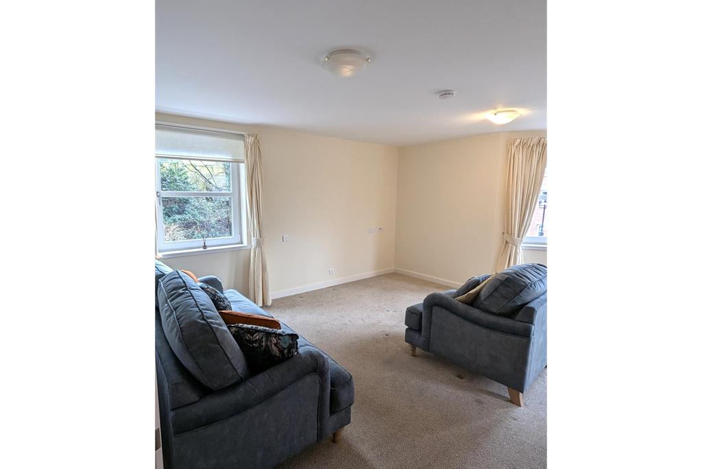 Flat 76,
The Granary Mews,
Glebe Street,
Dumfries,
DG1 2LU - image 5