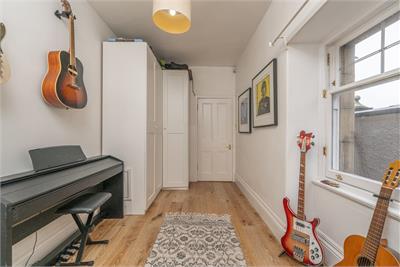 1A Wardie Steps,
Edinburgh,
EH5 1ES - image 12