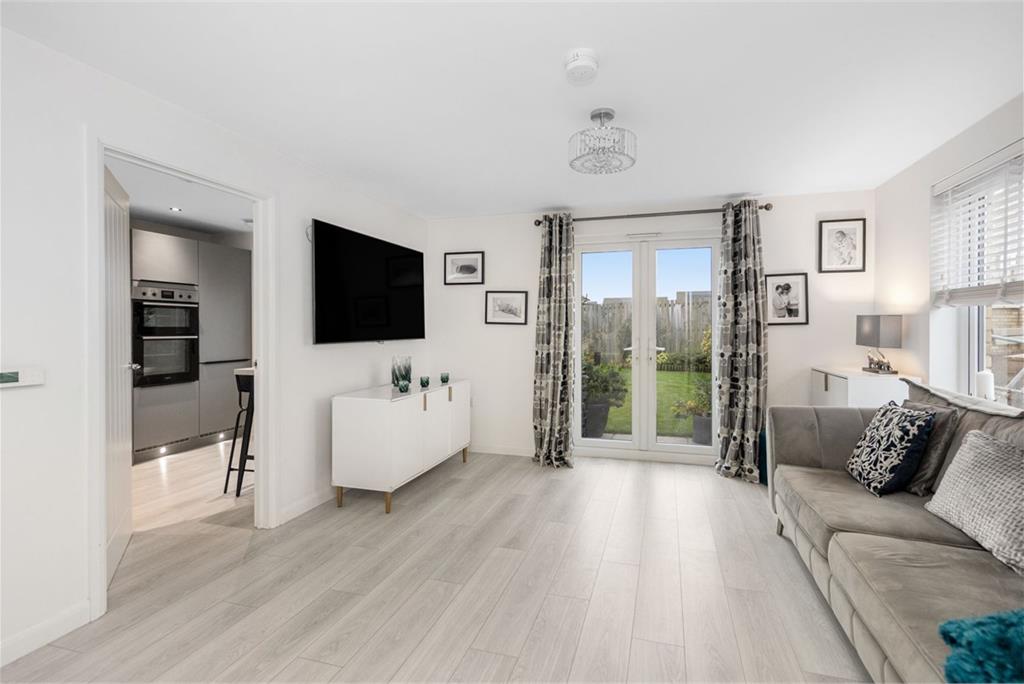 9 Amos Crescent, Corstorphine, Edinburgh, EH12 8FB - image 3