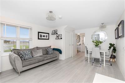 9 Amos Crescent, Corstorphine, Edinburgh, EH12 8FB - image 4