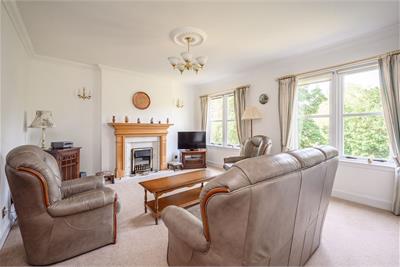 60/3 Campbell Avenue, Edinburgh, EH12 6DN - image 2
