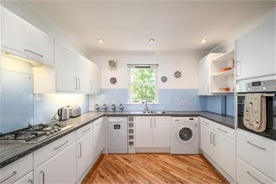 60/3 Campbell Avenue, Edinburgh, EH12 6DN - image 15