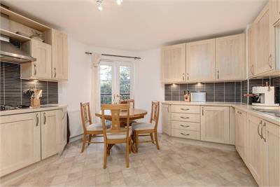 Flat 4,
3 Avenel,
Edinburgh,
EH4 6GX - image 14