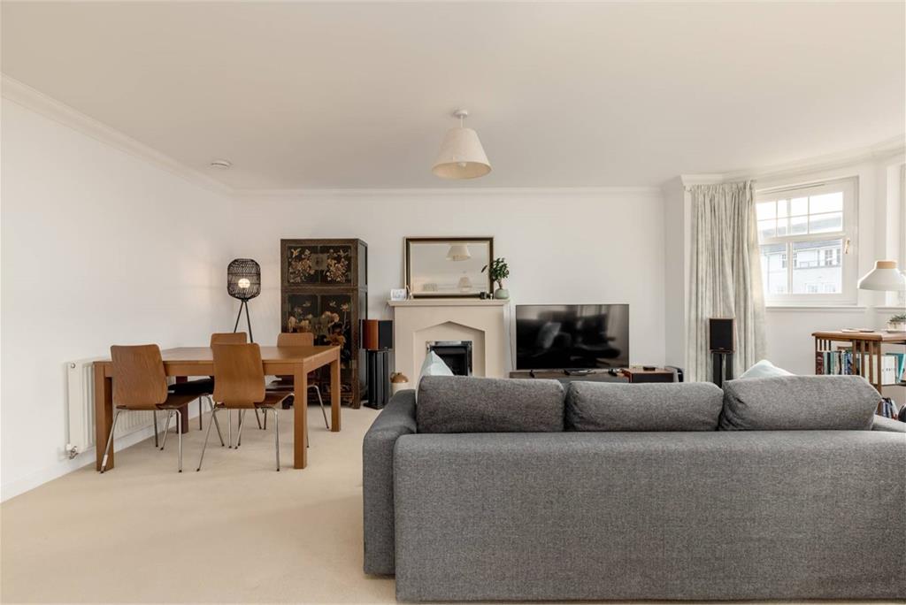 Flat 4,
3 Avenel,
Edinburgh,
EH4 6GX - image 6
