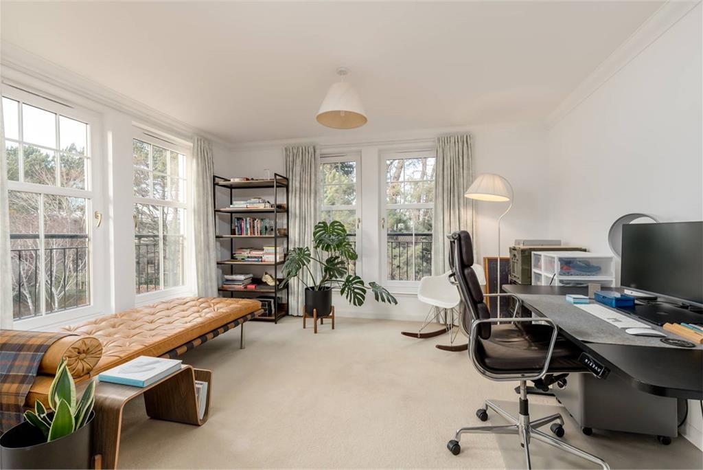 Flat 4,
3 Avenel,
Edinburgh,
EH4 6GX - image 8