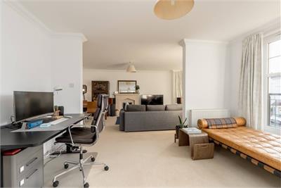Flat 4,
3 Avenel,
Edinburgh,
EH4 6GX - image 10