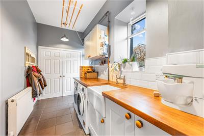 Station House,
45 Station Road,
Oakley,
Dunfermline,
KY12 9NW - image 16