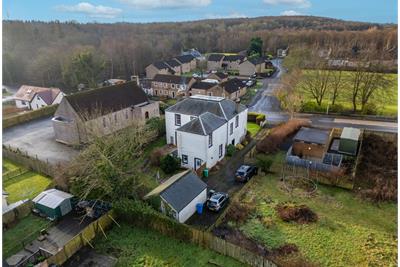 Station House,
45 Station Road,
Oakley,
Dunfermline,
KY12 9NW - image 39