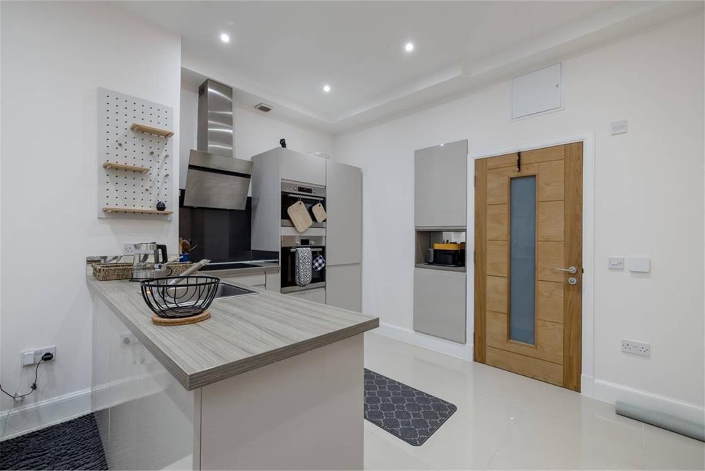 33 Polwarth Crescent, Polwarth, Edinburgh, EH11 1HR - image 5