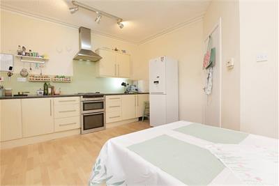26 Wellogate Place, , Hawick, TD9 9JG - image 9