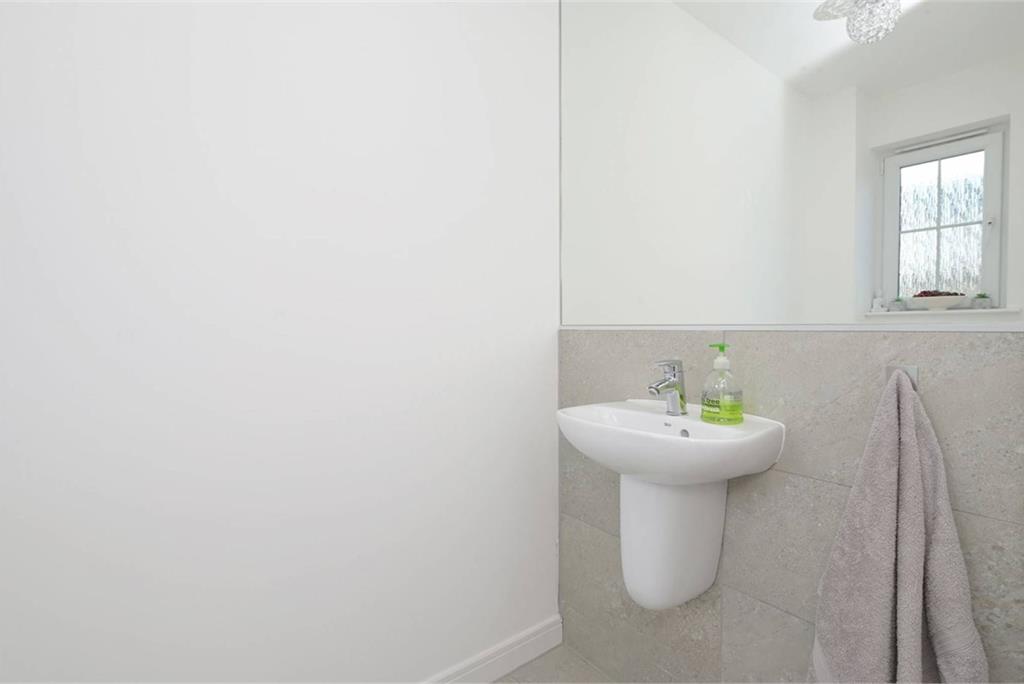33 Poynters Road, , Broxburn, EH52 5ED - image 20
