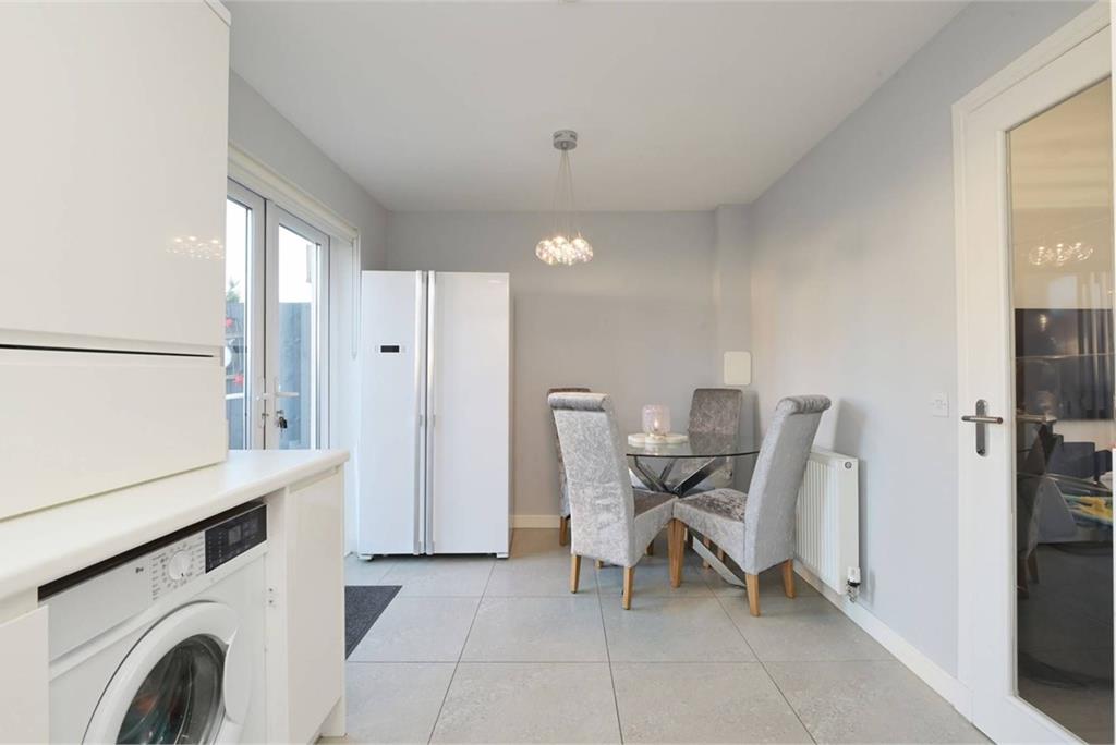 33 Poynters Road, , Broxburn, EH52 5ED - image 9