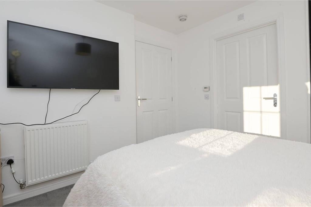 33 Poynters Road, , Broxburn, EH52 5ED - image 10