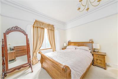 Bellevue House,
Bowmont Street,
Kelso,
TD5 7DZ - image 12