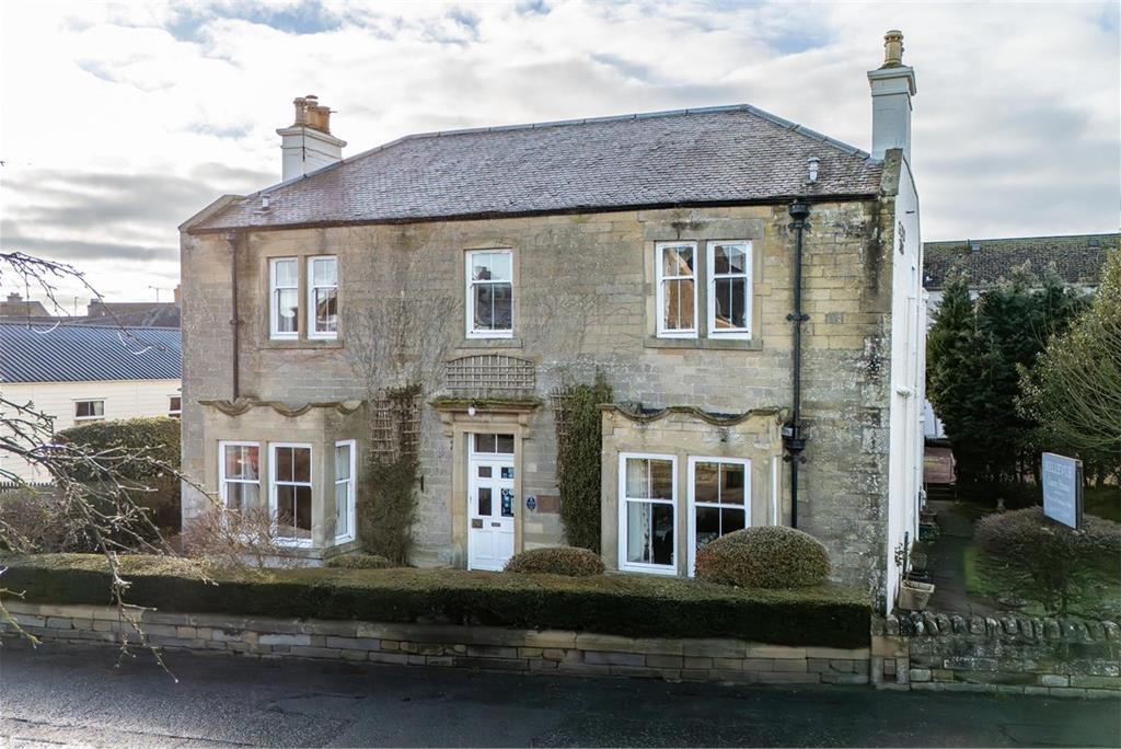 Bellevue House,
Bowmont Street,
Kelso,
TD5 7DZ - image 18