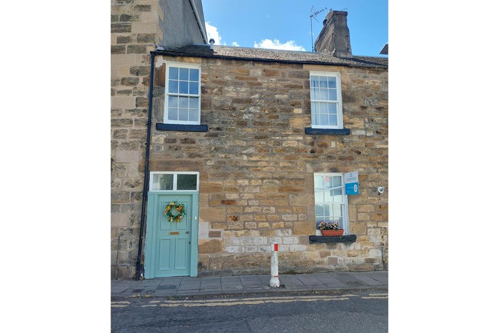 1 North Wynd, Dalkeith, Midlothian, EH22 1JE - image 2
