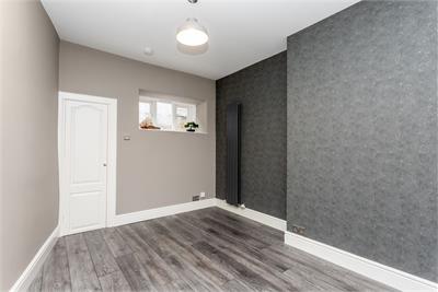 1 North Wynd, Dalkeith, Midlothian, EH22 1JE - image 2